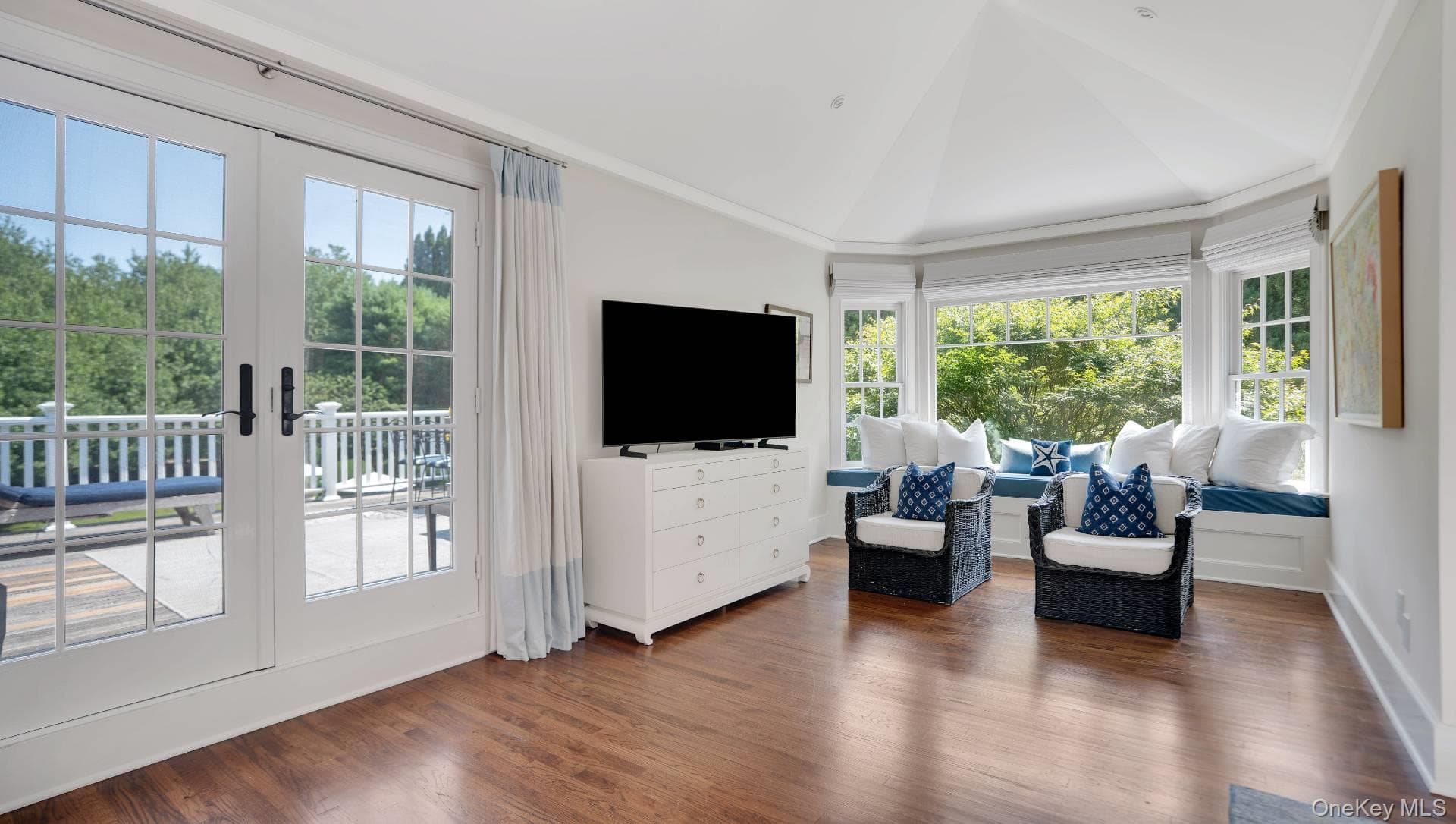 329 Georgica Road thumbnail 30