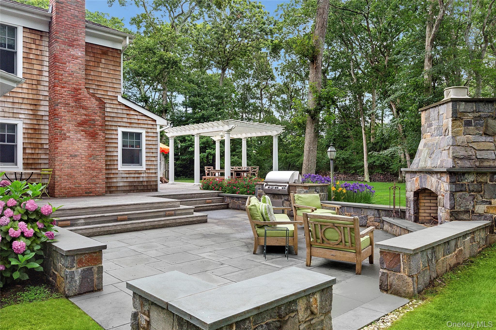 55 Cedar Lane thumbnail 3
