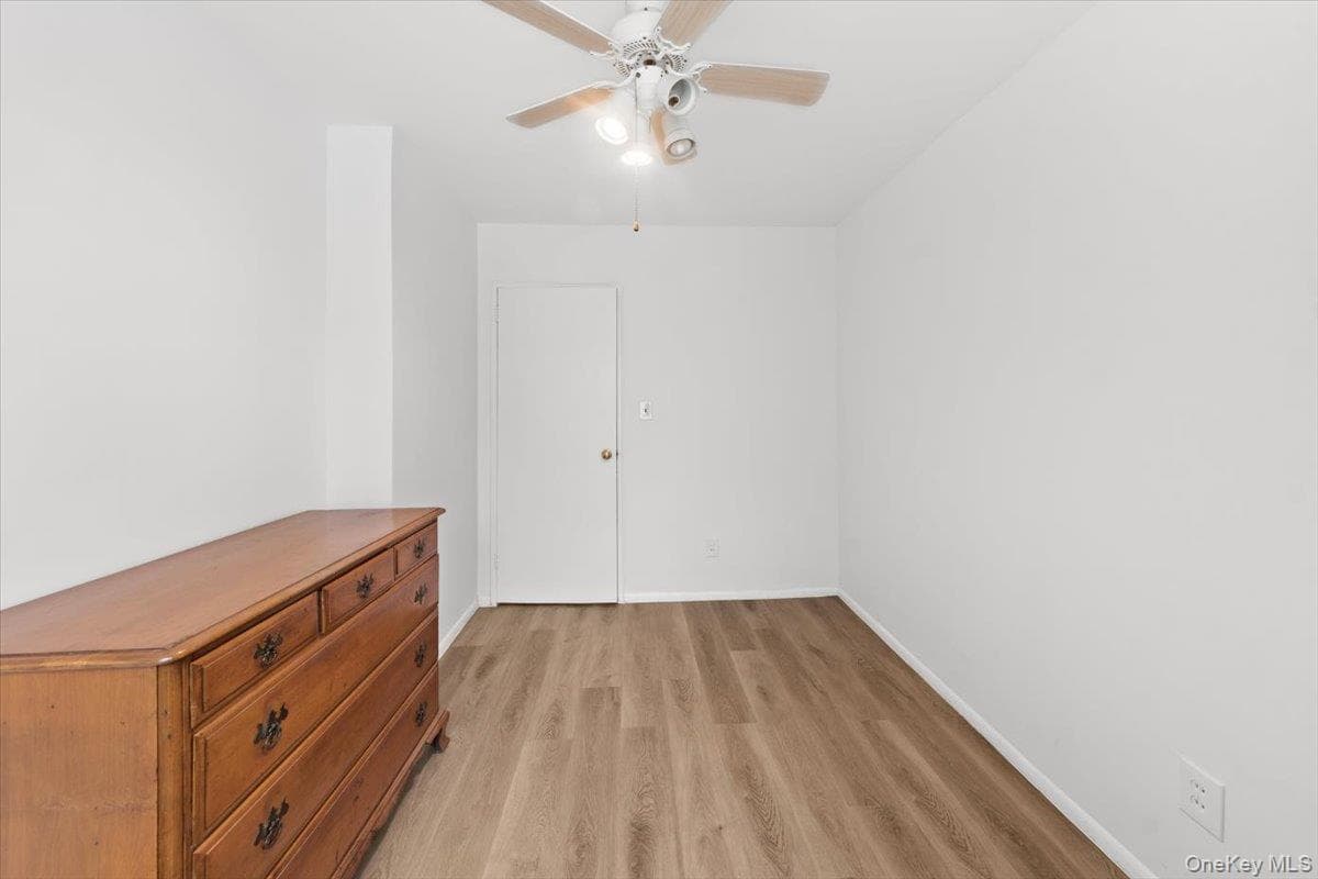 5824 Fieldston Road thumbnail 12