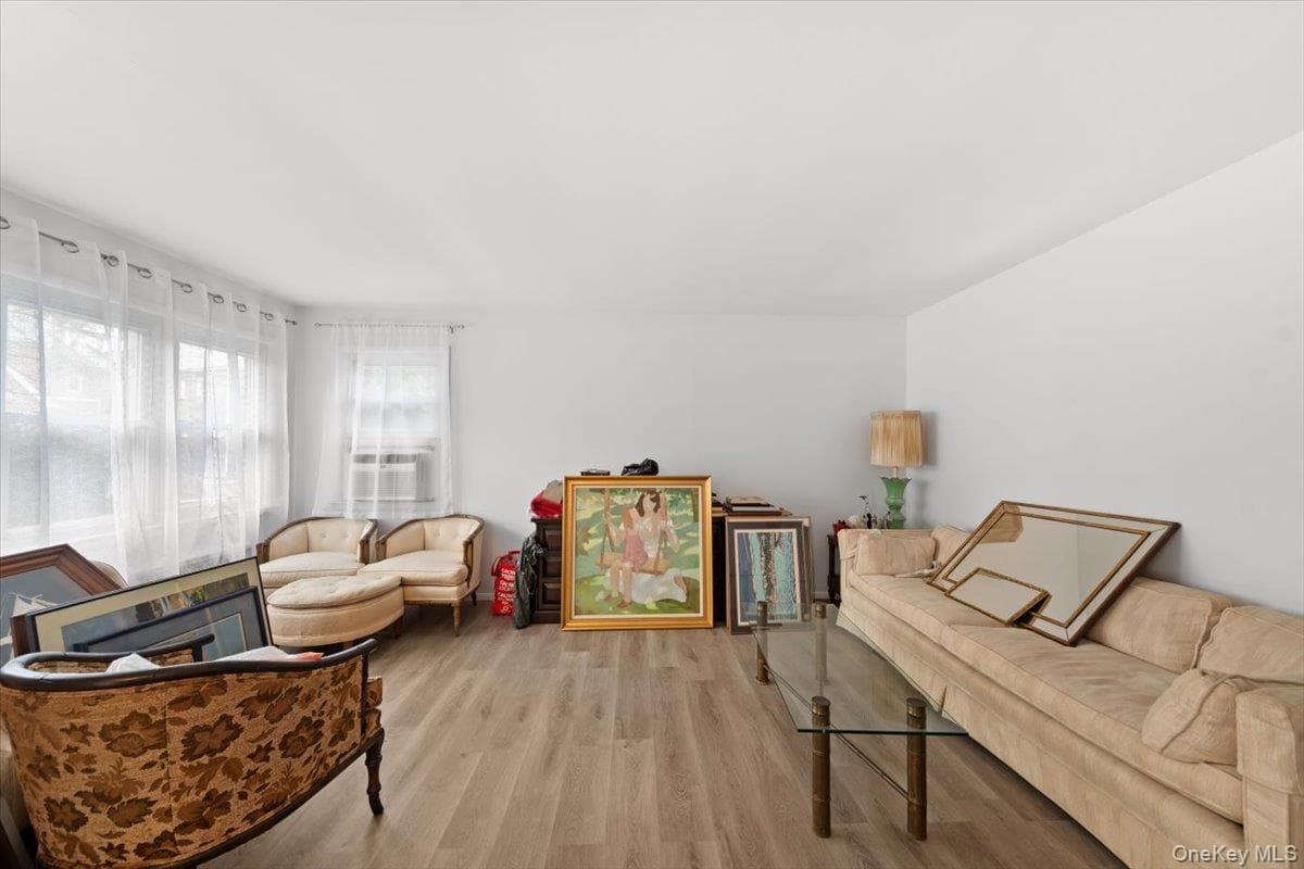 5824 Fieldston Road thumbnail 4