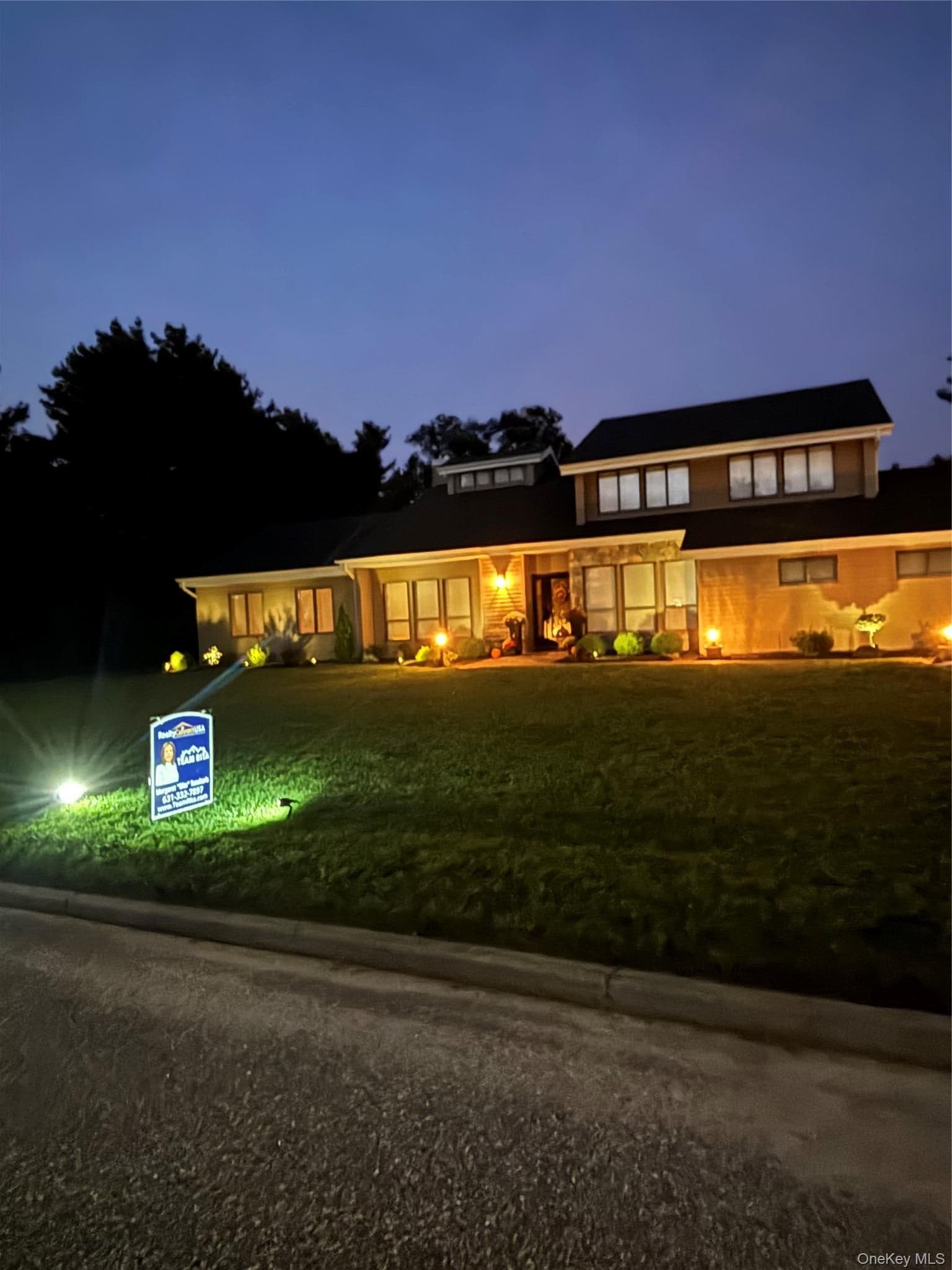 25 Vineyard Way thumbnail 2