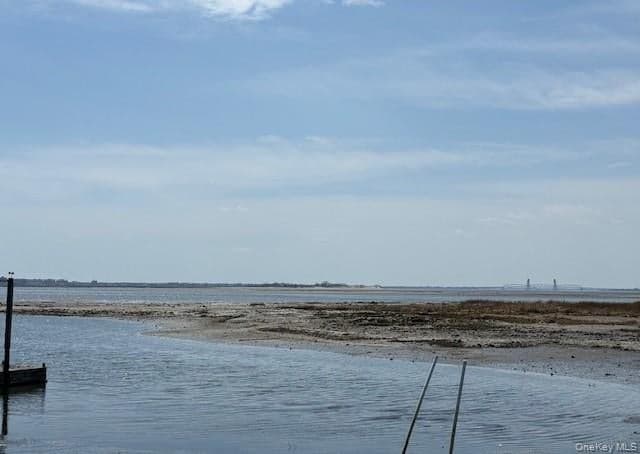 403 Cross Bay Boulevard thumbnail 5