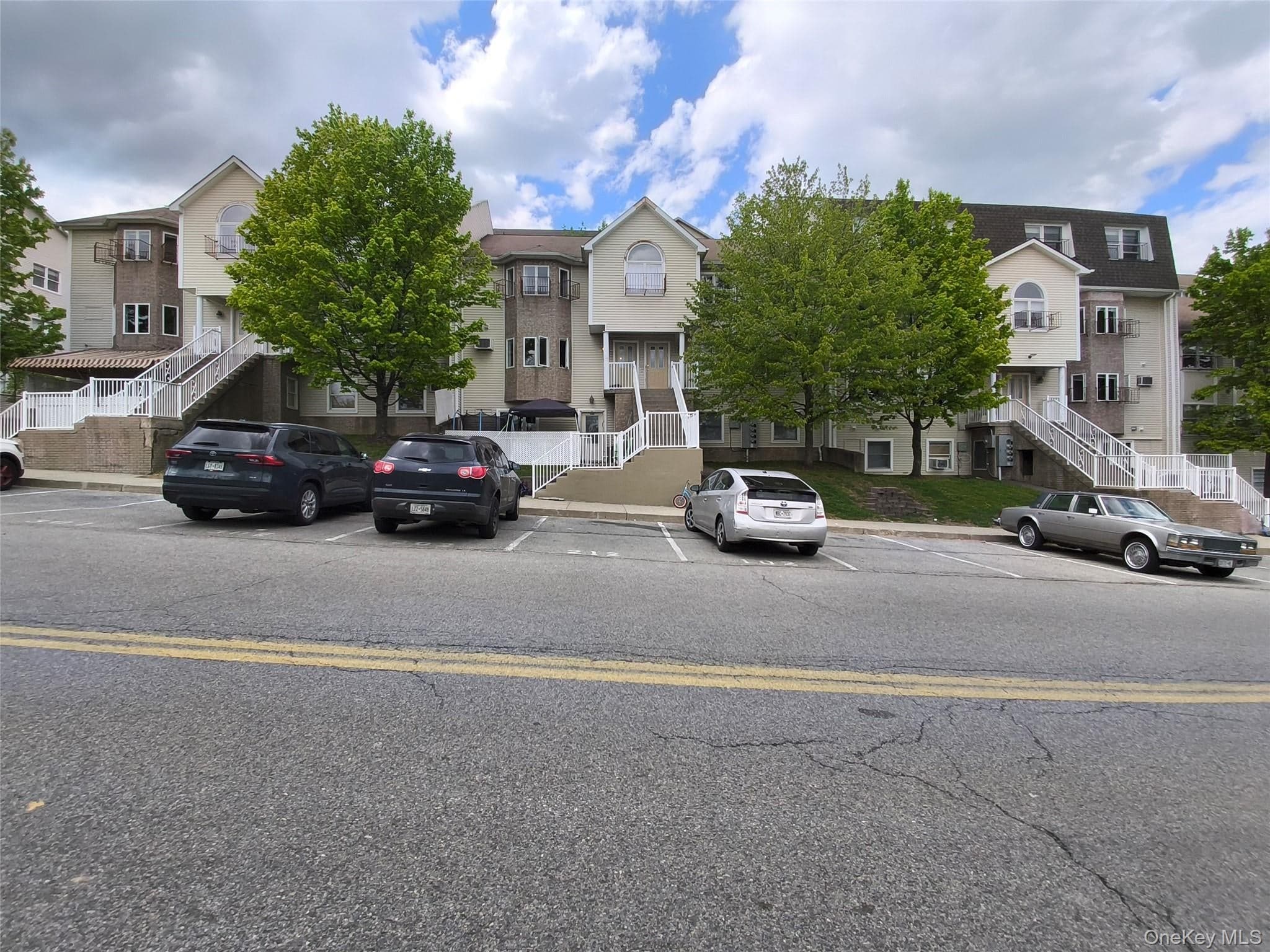 5 Sasev Court Unit: 302, Monroe