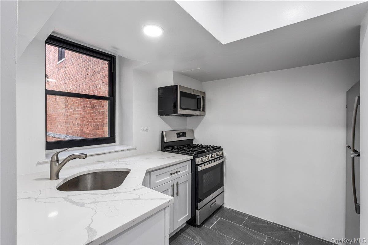 139-15 83rd Avenue Unit: B32 thumbnail 13