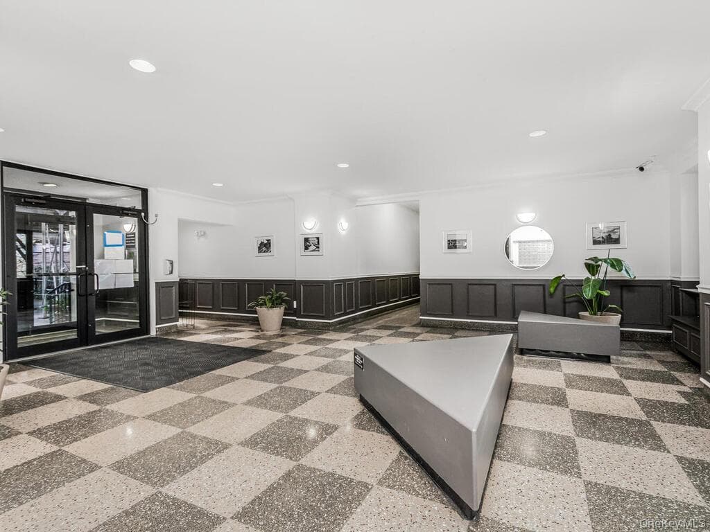 3840 Greystone Ave Unit: 1K thumbnail 12