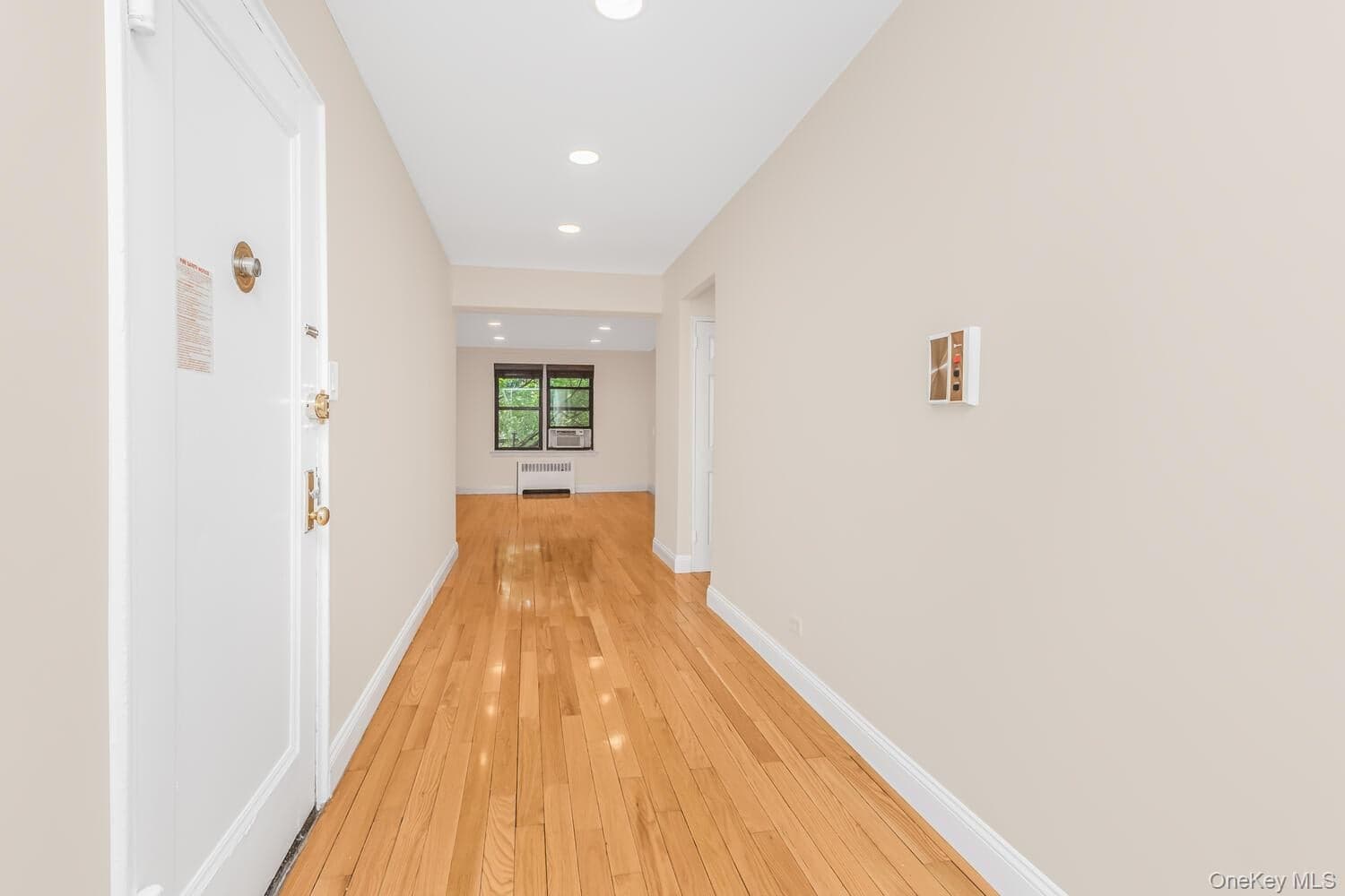 3840 Greystone Ave Unit: 1K thumbnail 4
