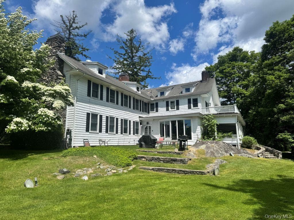255 Mountain Road thumbnail 3