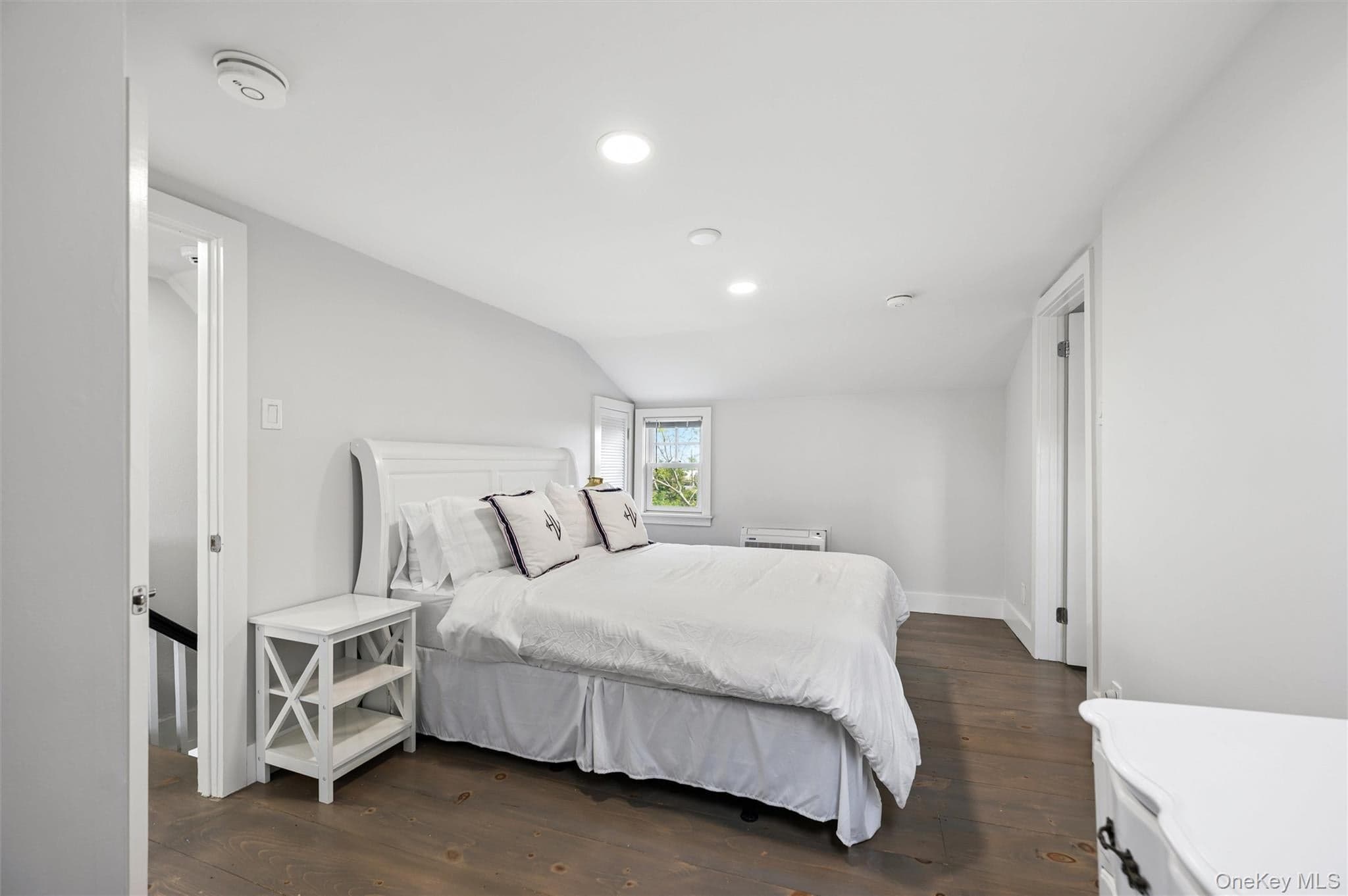 87 Foster Avenue thumbnail 16