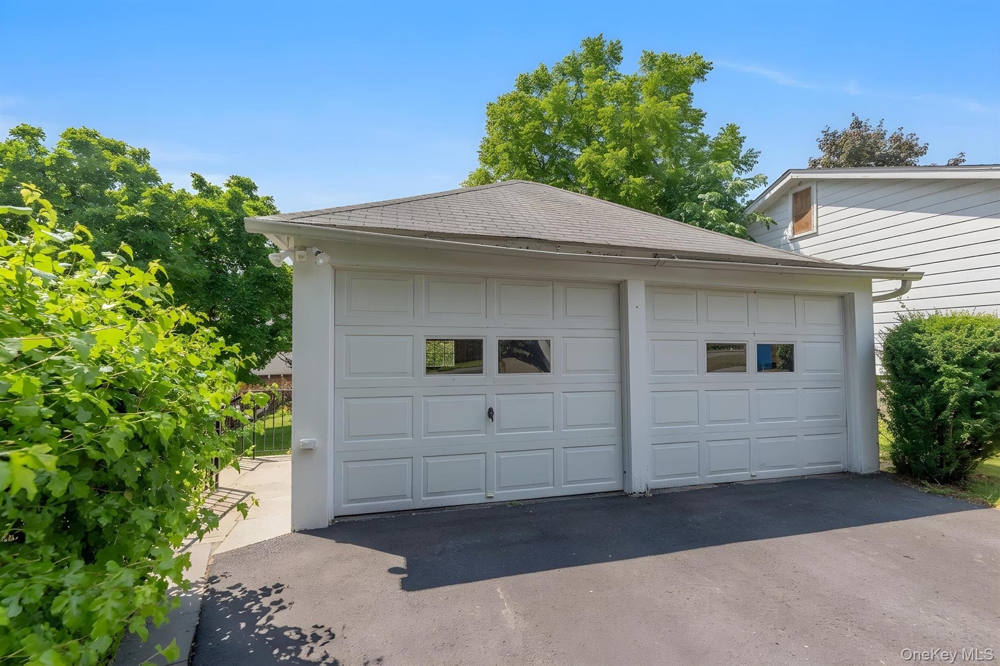284 Clifton Avenue thumbnail 33