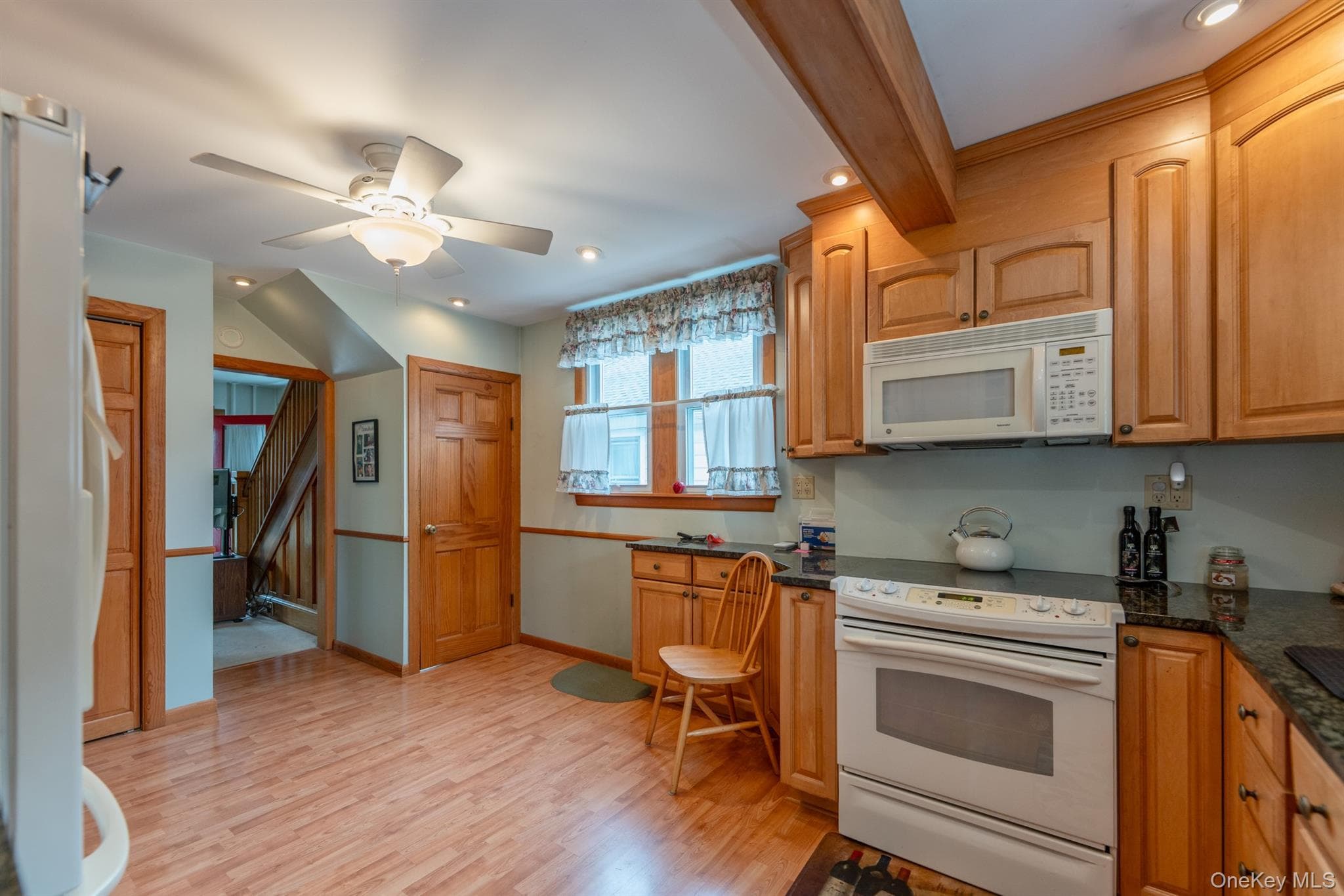 284 Clifton Avenue thumbnail 14