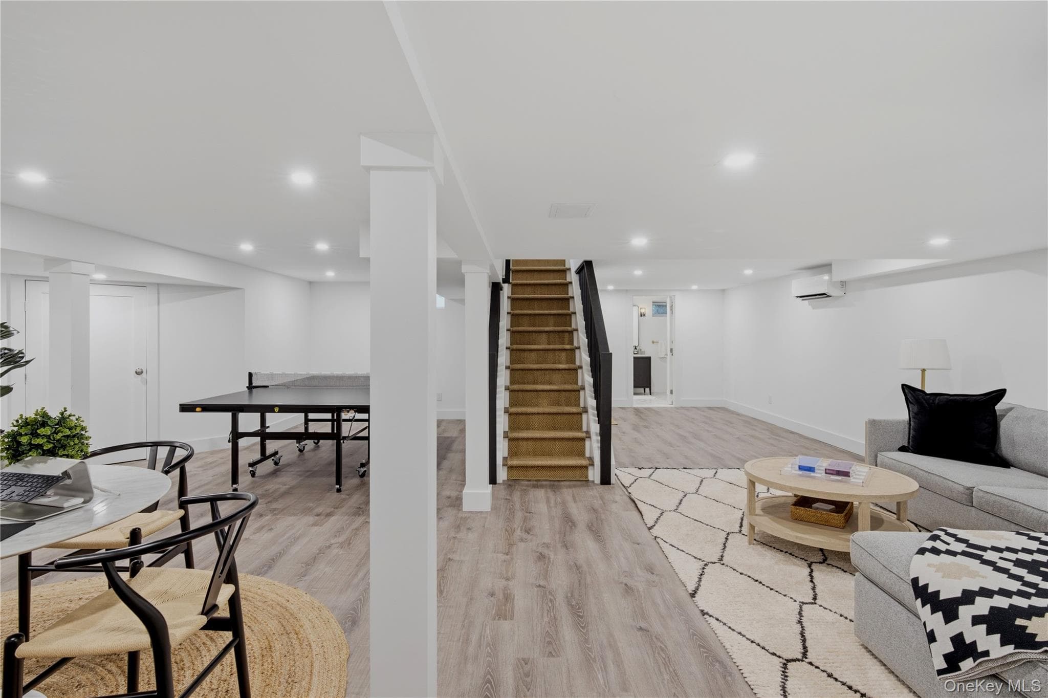 12 Surrey Court thumbnail 17