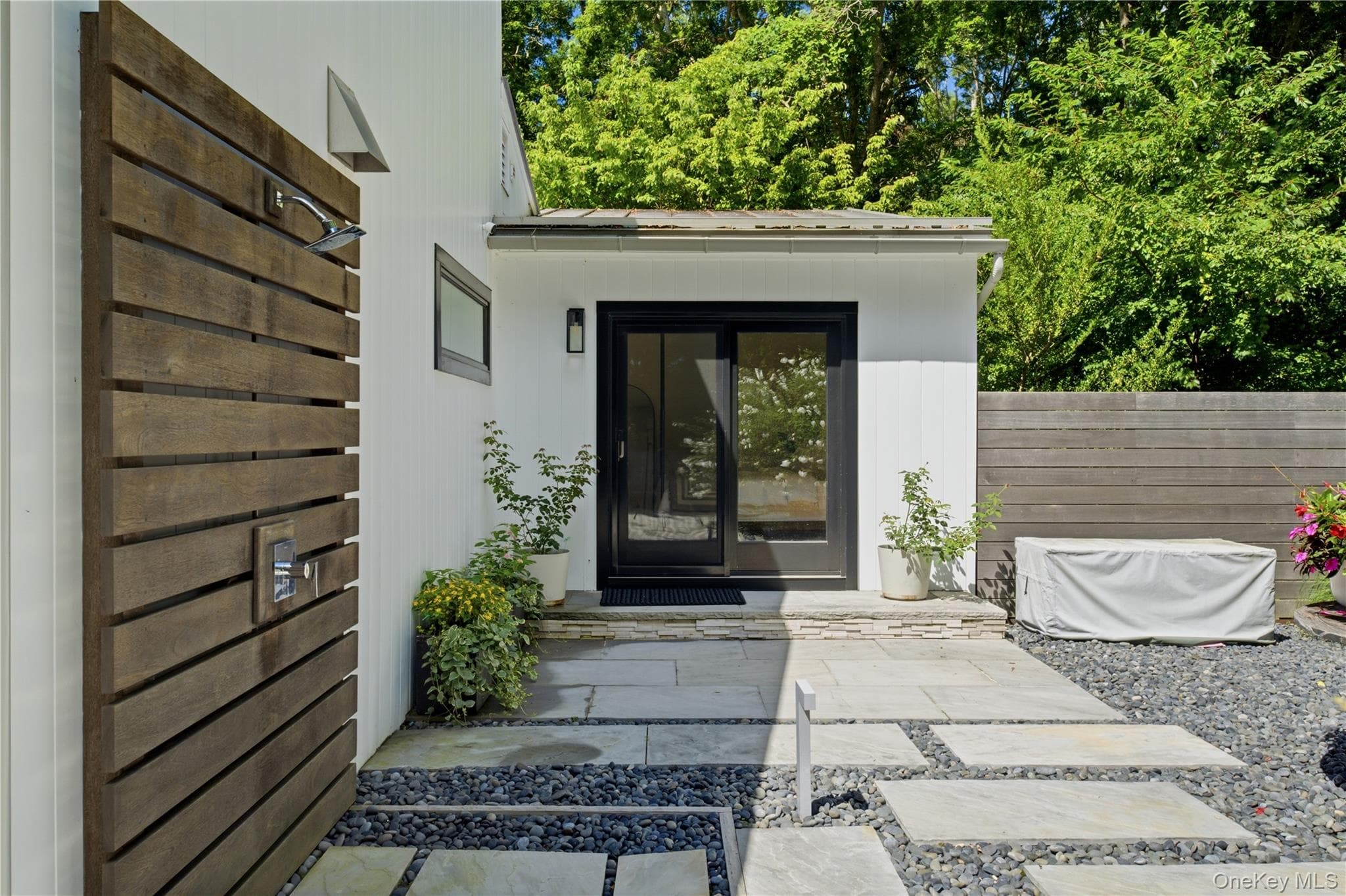 12 Surrey Court thumbnail 27