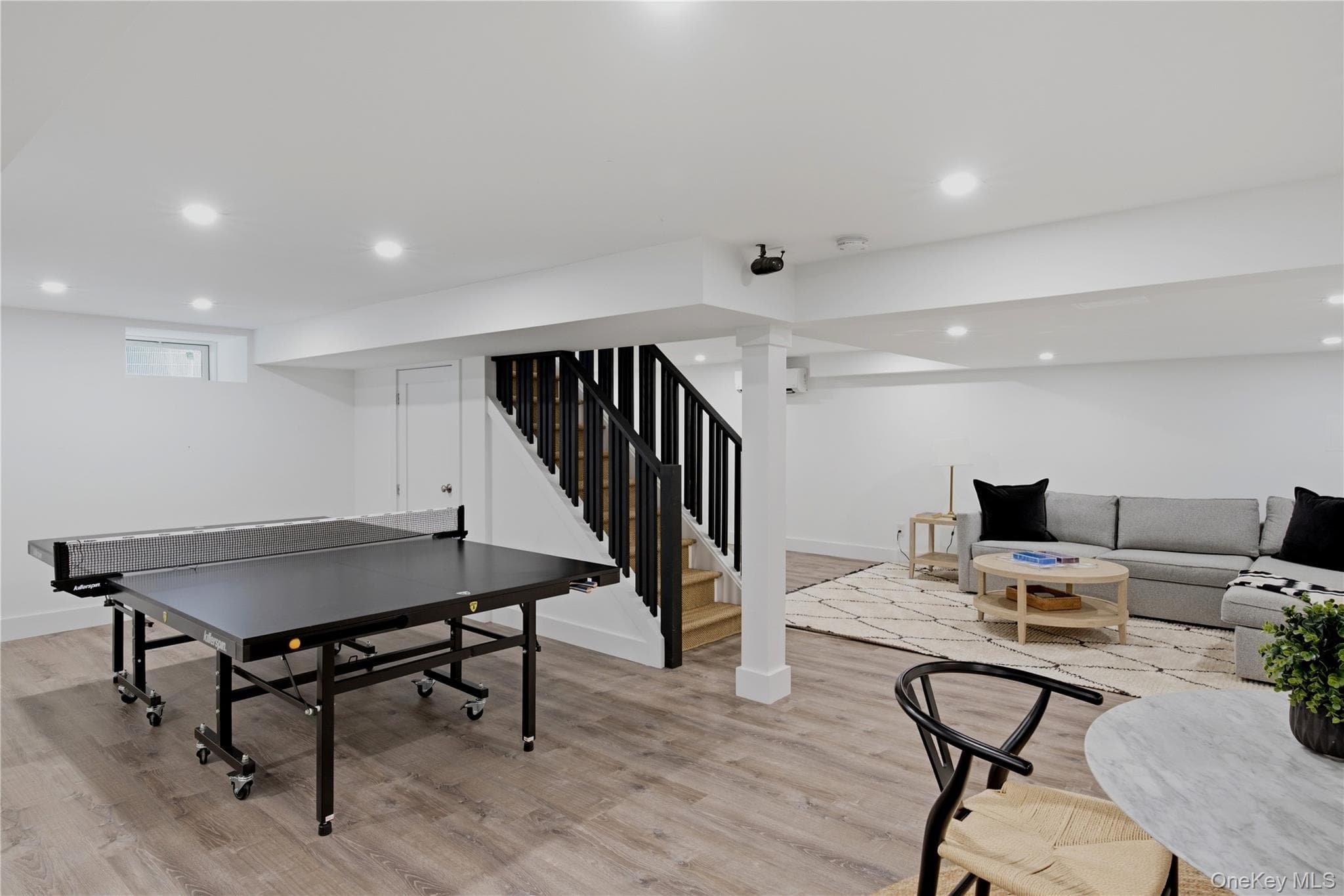 12 Surrey Court thumbnail 19