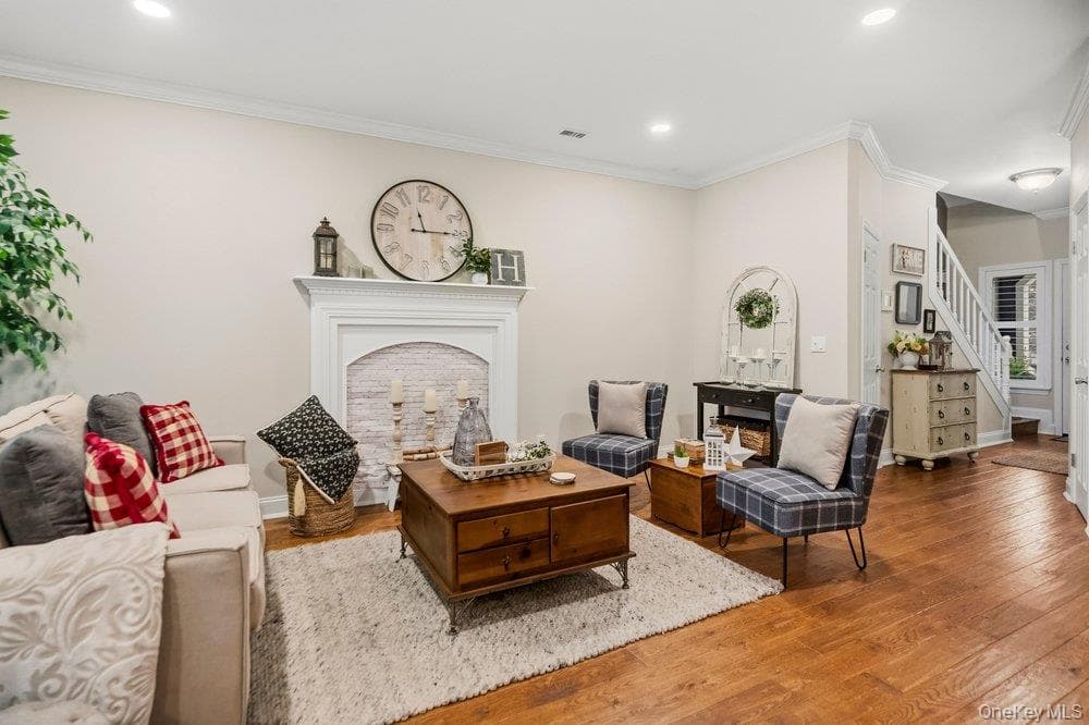 840 Birchwood Park Drive thumbnail 11