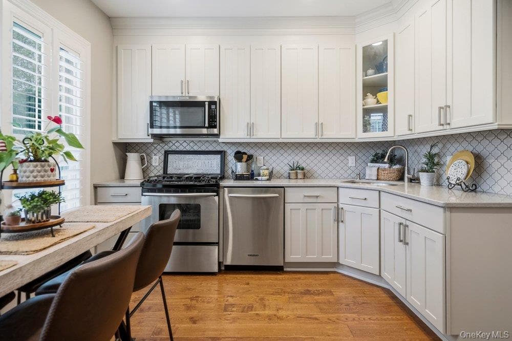 840 Birchwood Park Drive thumbnail 5