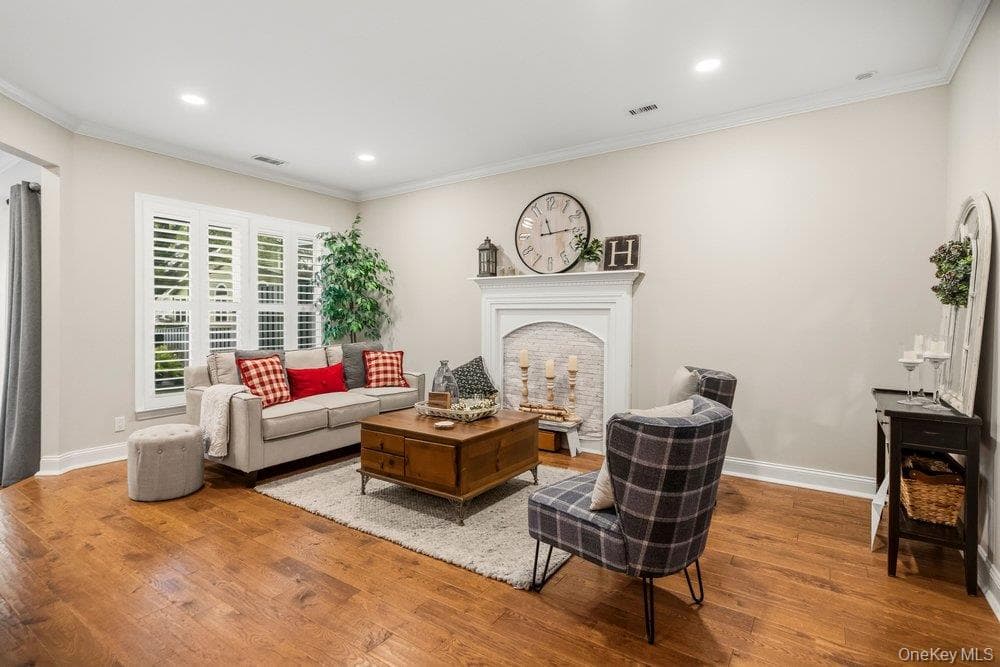 840 Birchwood Park Drive thumbnail 10