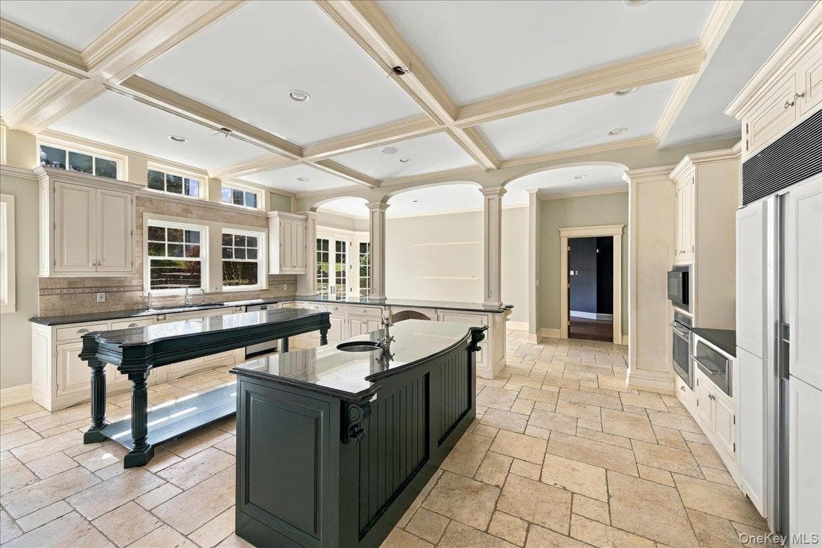 382 Pine Brook Road thumbnail 7