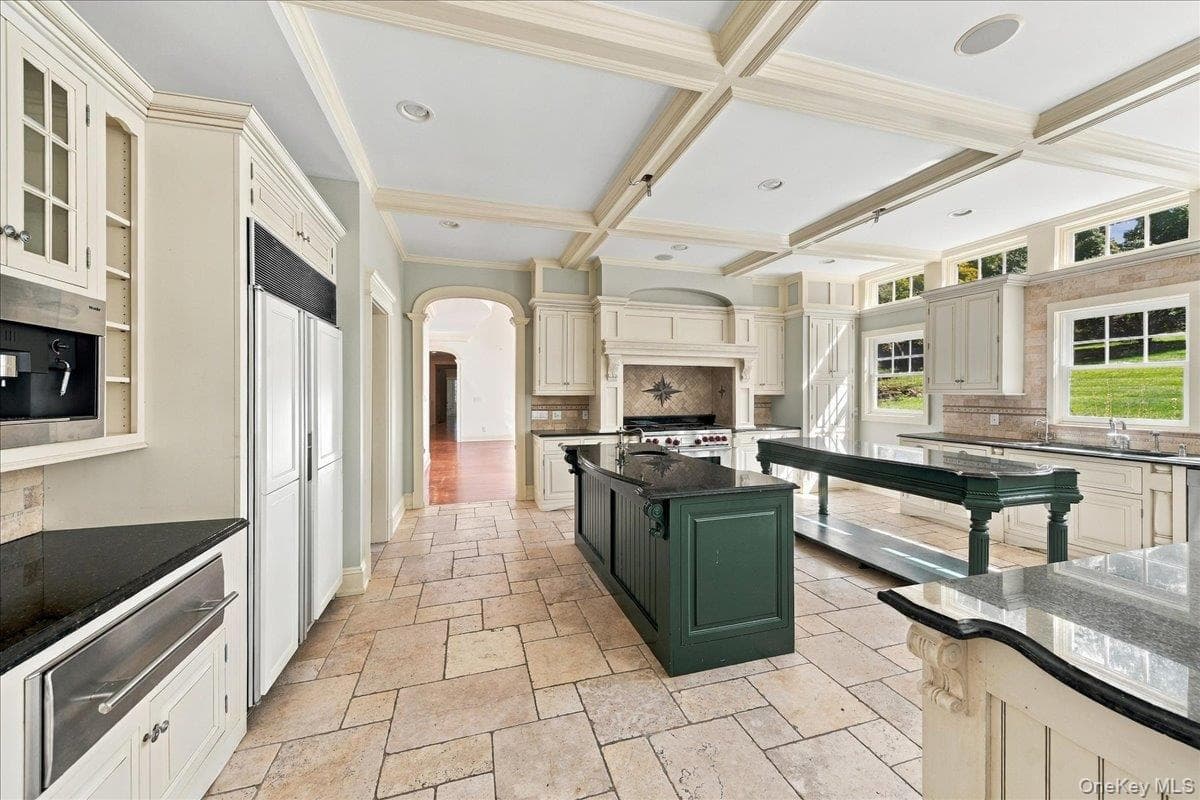 382 Pine Brook Road thumbnail 2