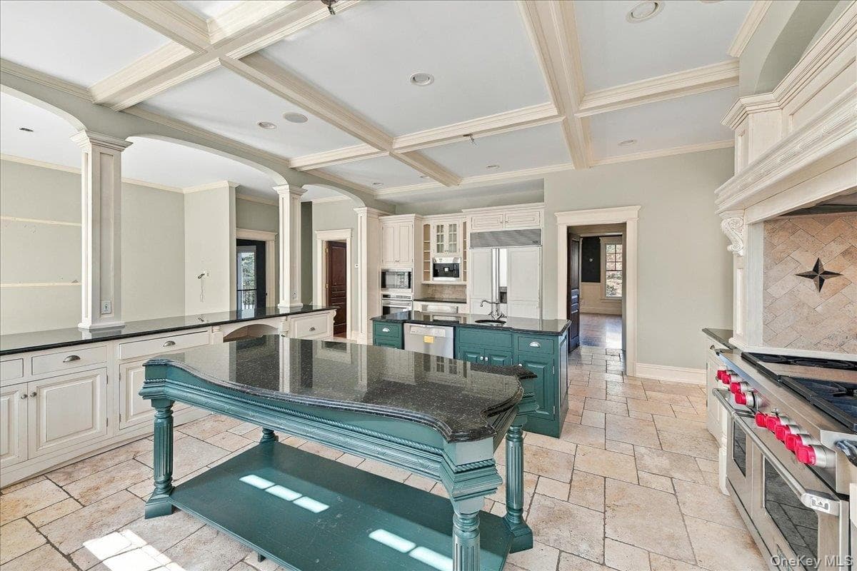 382 Pine Brook Road thumbnail 9