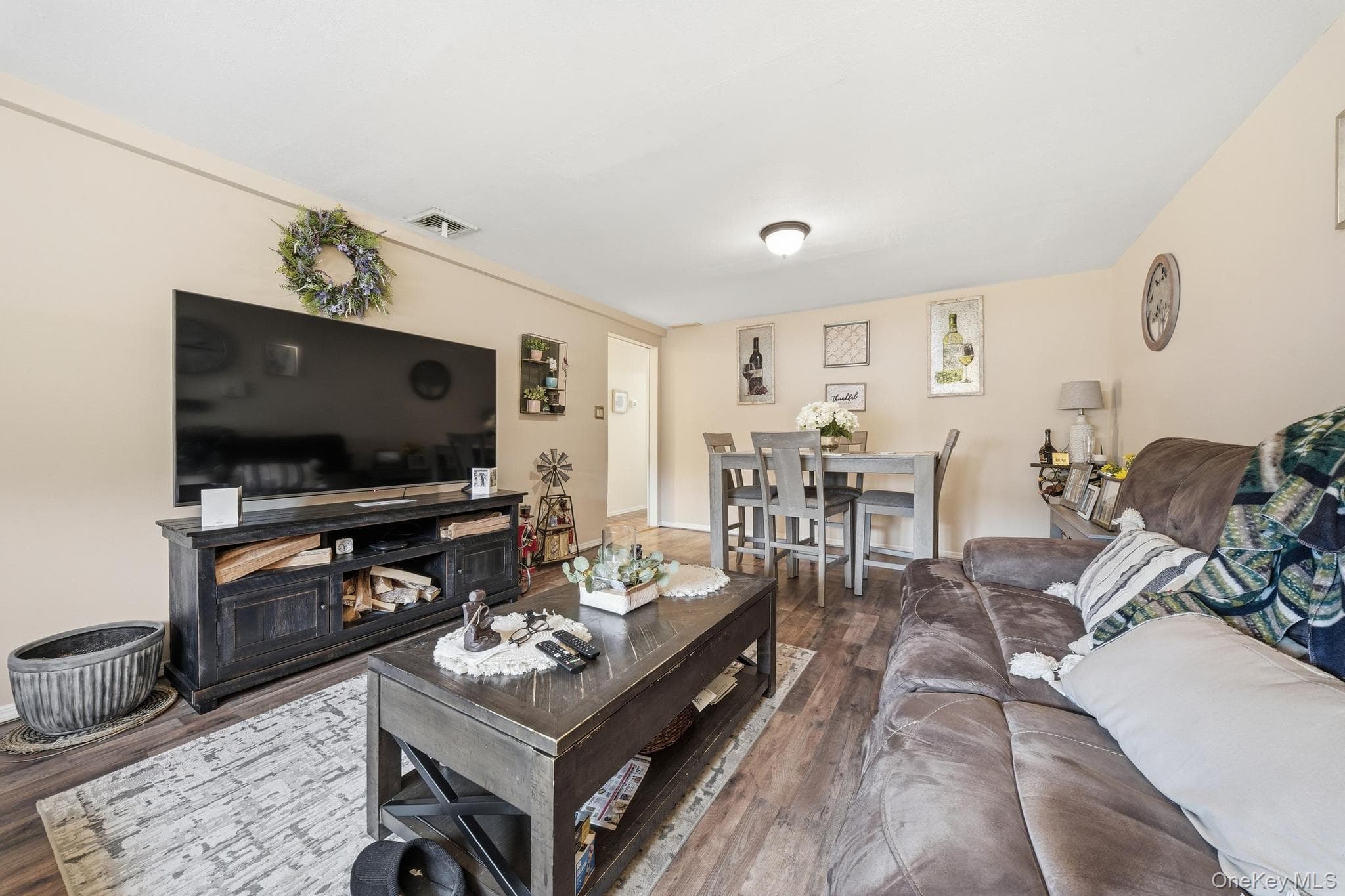 1523 Dewey Avenue thumbnail 24