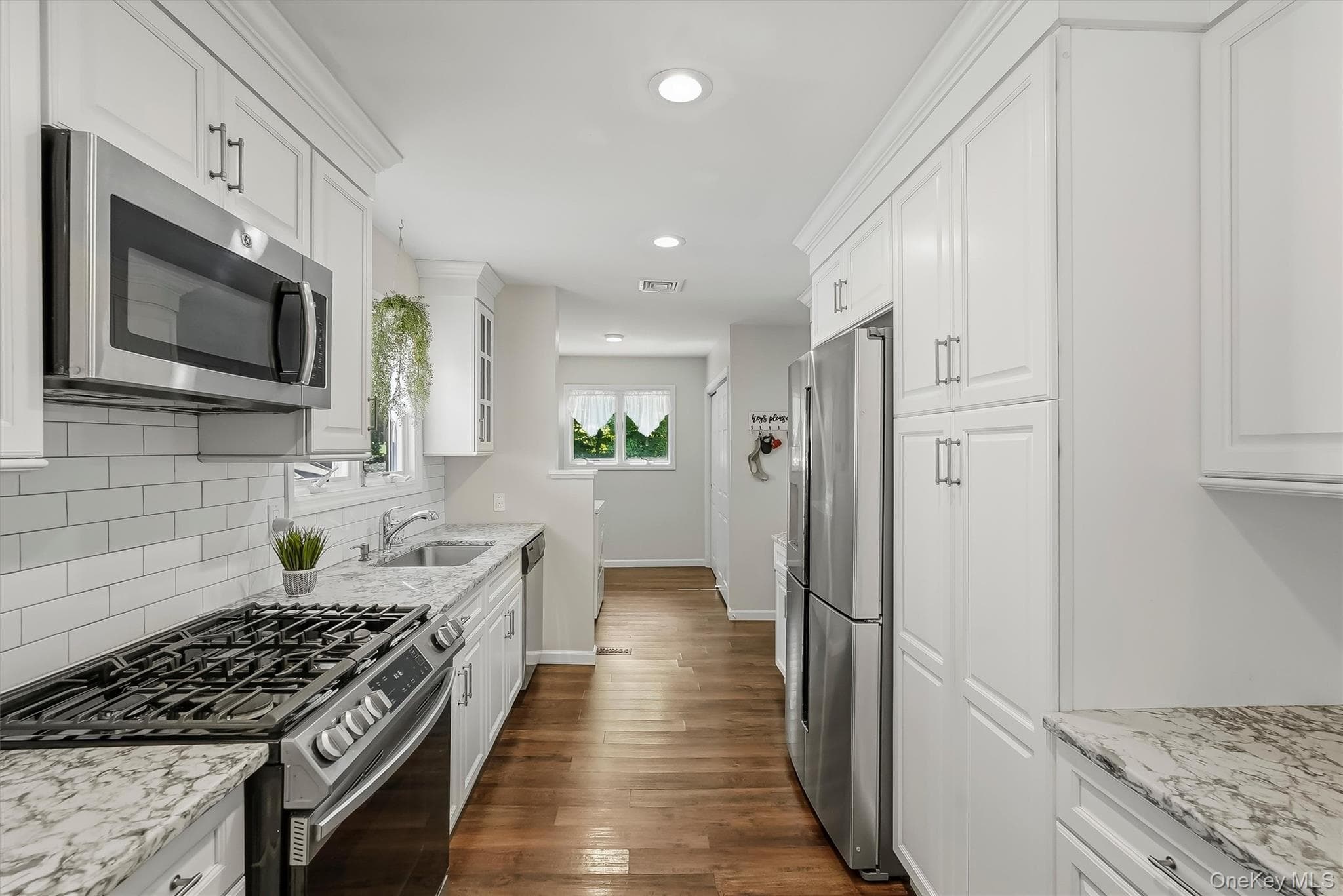 72 Eastview Drive thumbnail 14