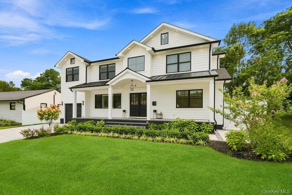 8 Allison Drive, Old Bethpage