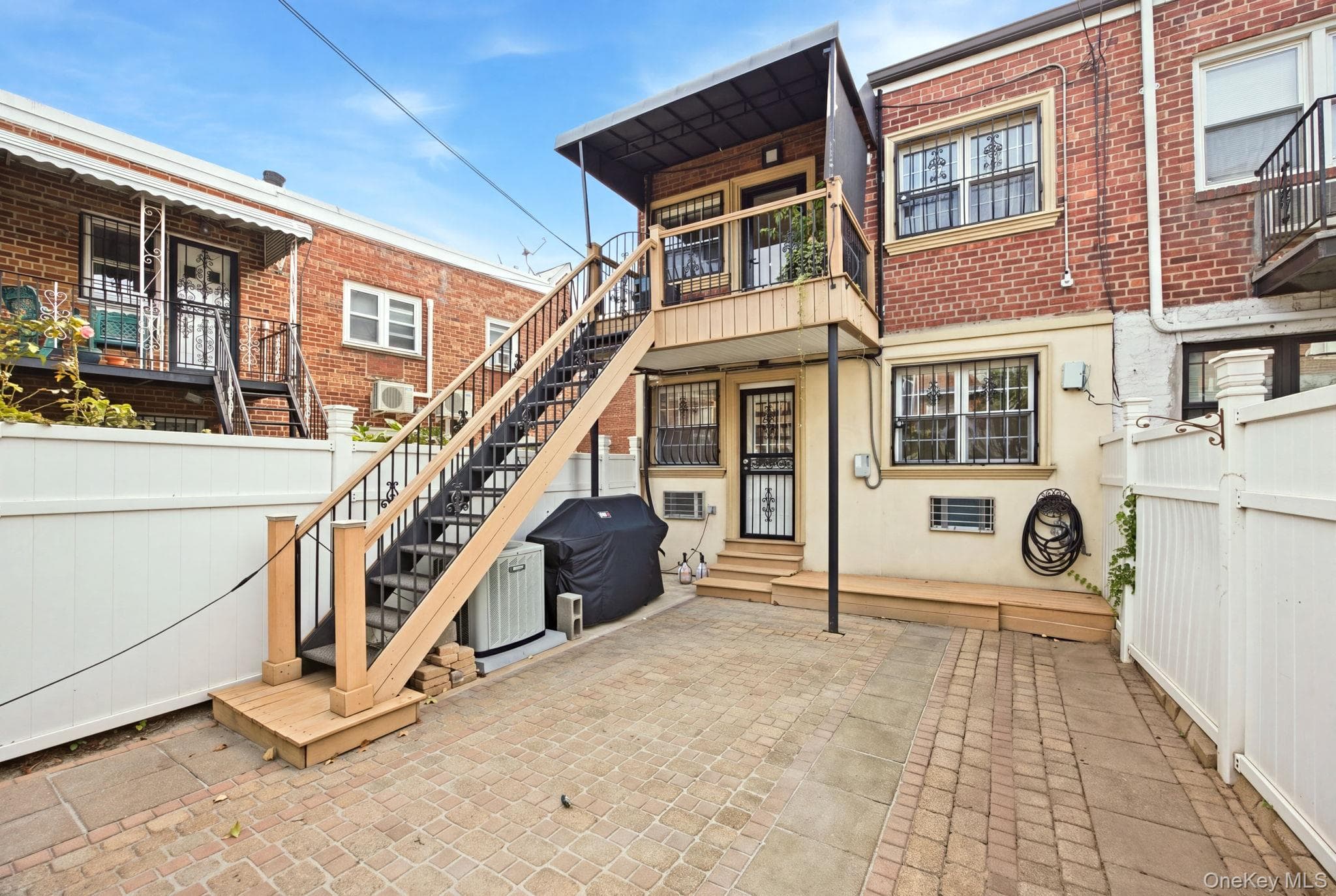 20-10 Hazen Street thumbnail 25