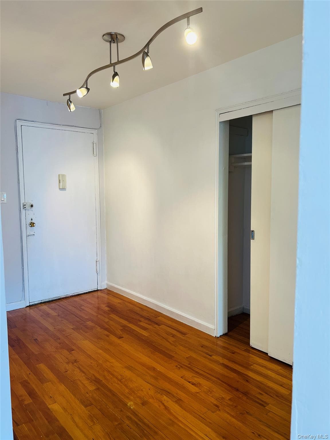 99-10 60th Avenue Unit: 5-F thumbnail 3