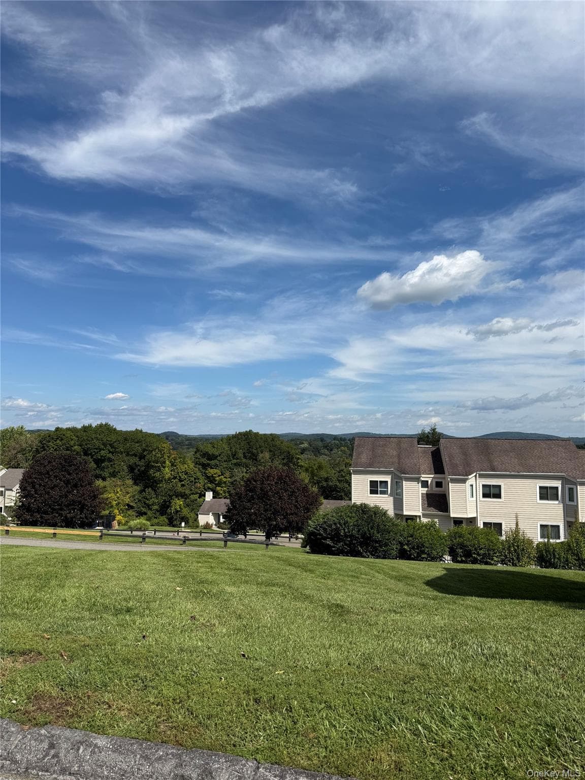 706 Eagles Ridge Road thumbnail 13