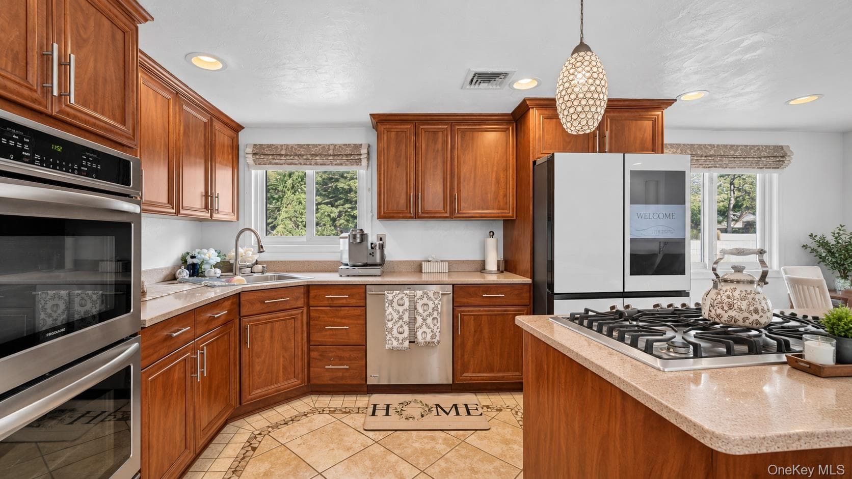 815 Expressway Drive thumbnail 13