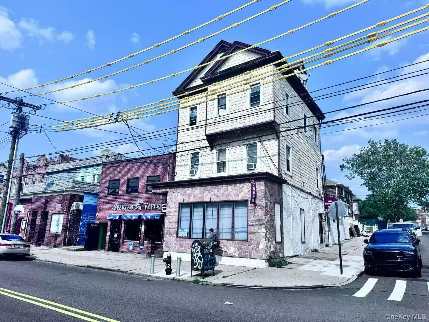 20-23 College Point Boulevard thumbnail 2