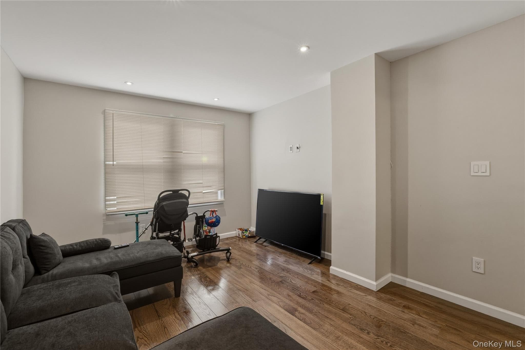 150 N Delaware Avenue thumbnail 27