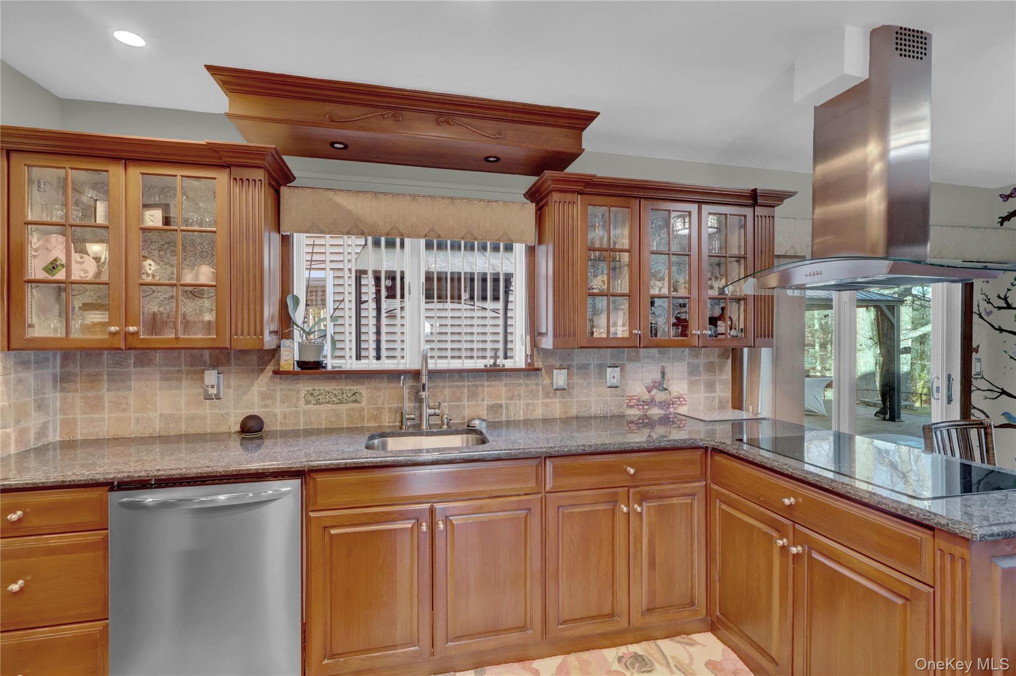 2 Riverview Terrace thumbnail 8