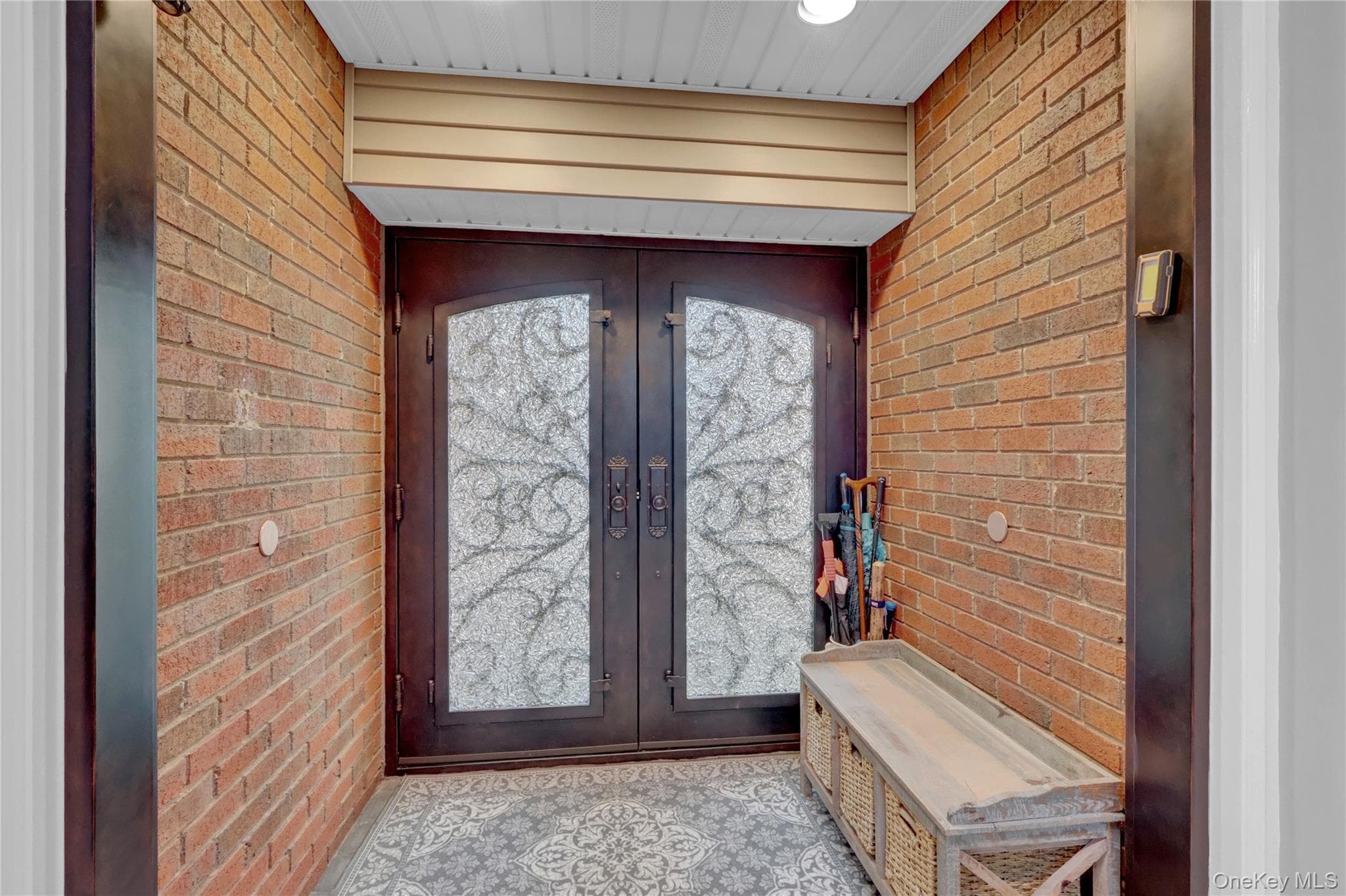 2 Riverview Terrace thumbnail 4
