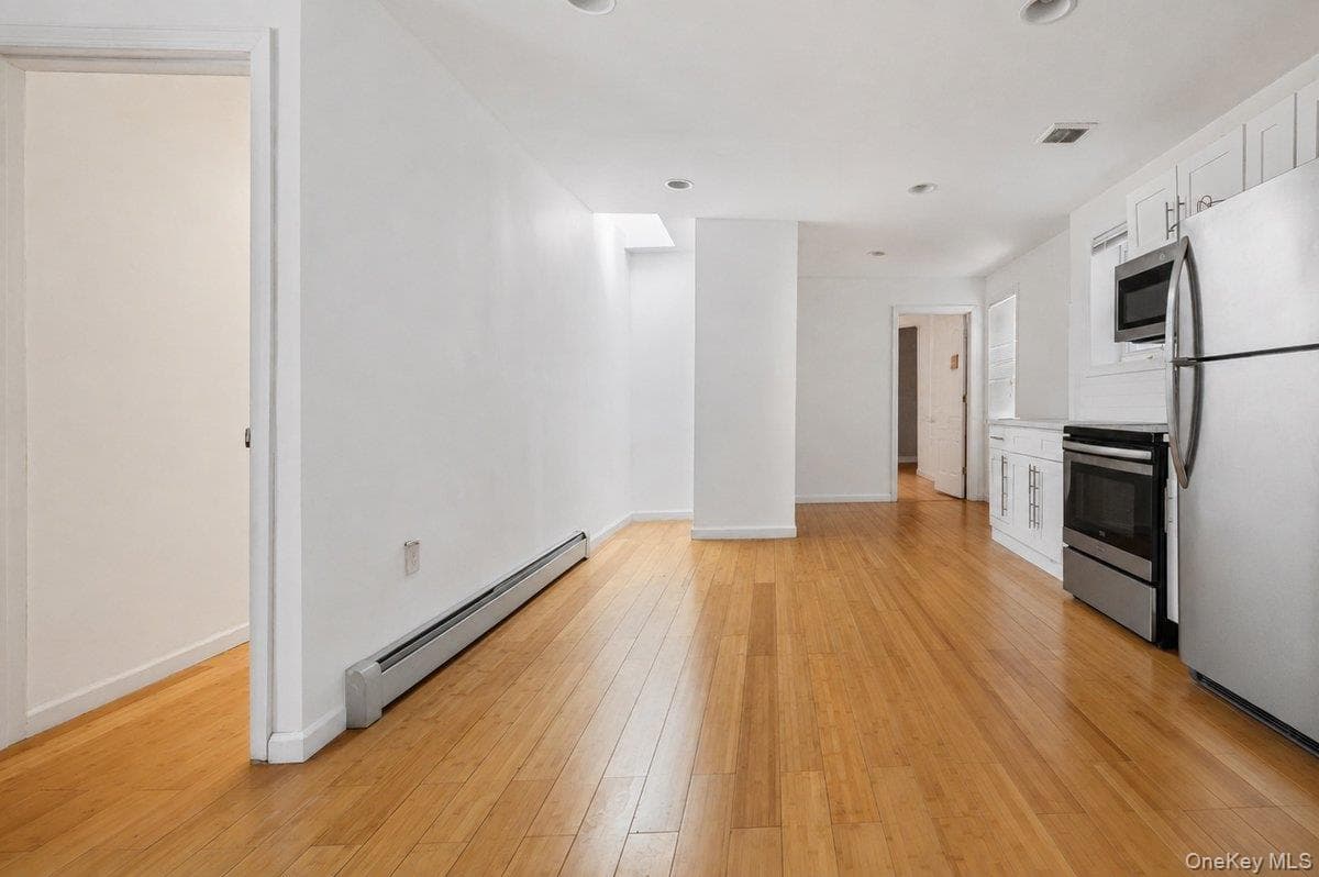 738 E 217th Street thumbnail 12