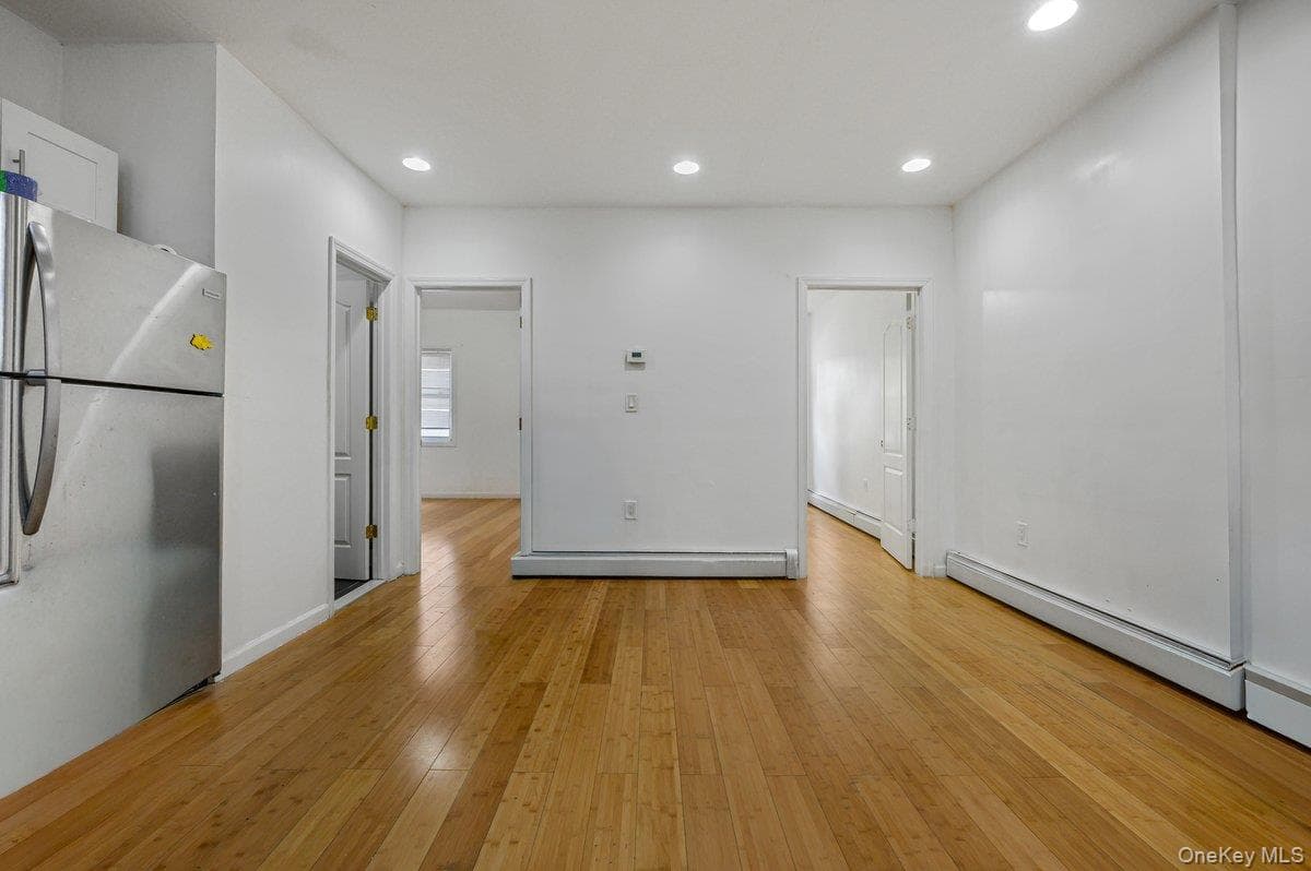 738 E 217th Street thumbnail 6