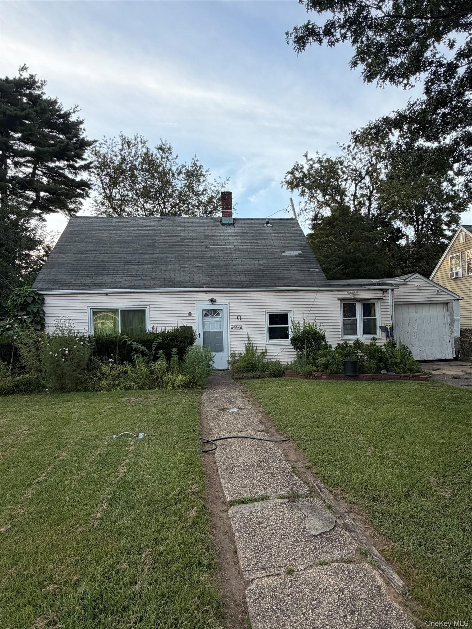 8 Bramble Lane, Westbury