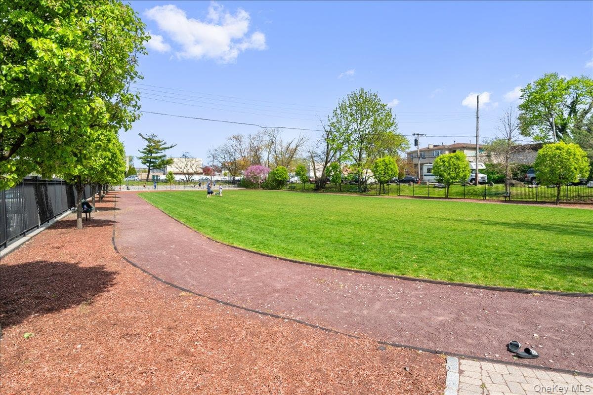 133B Edgewater Park Unit: 133B thumbnail 19