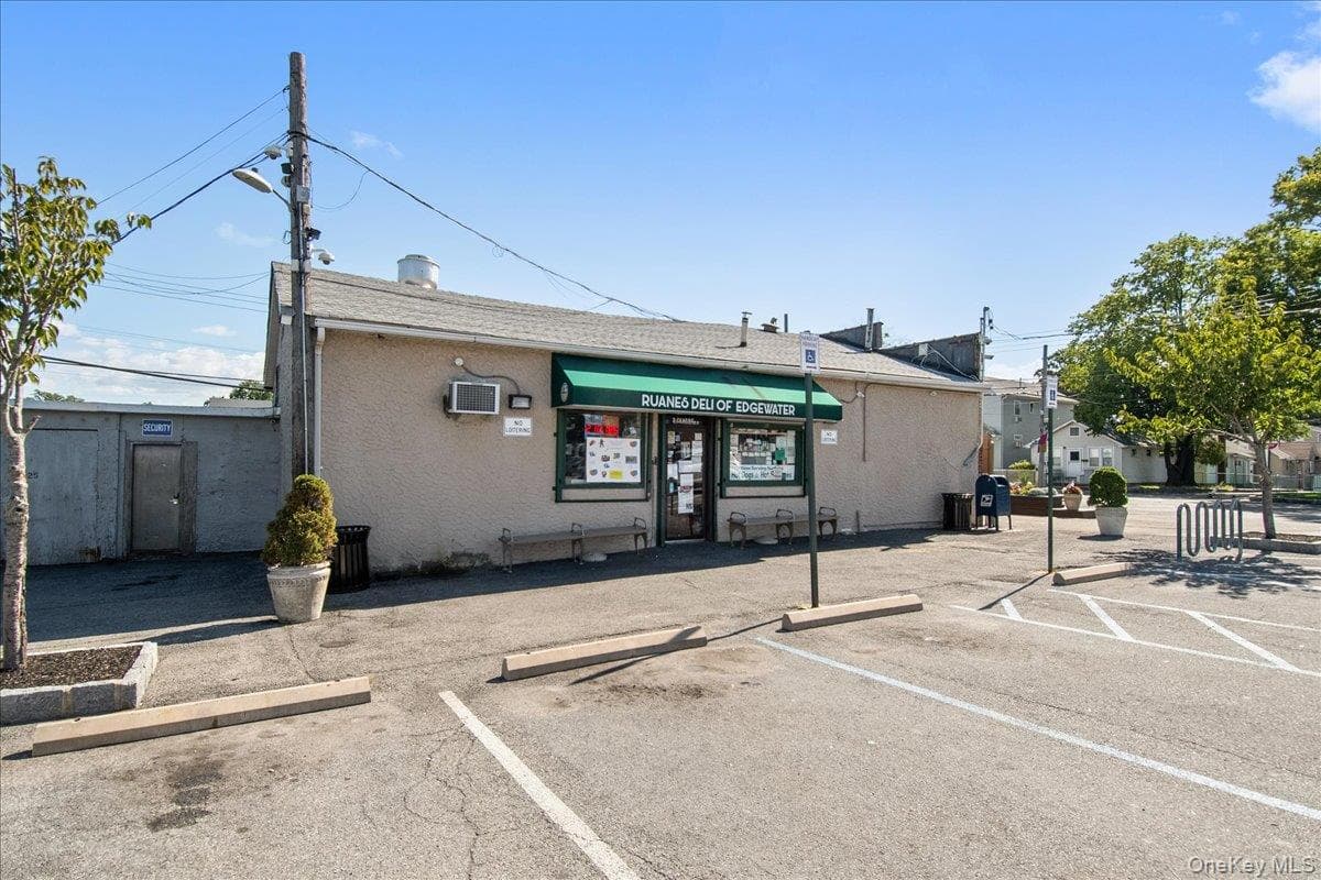 133B Edgewater Park Unit: 133B thumbnail 21