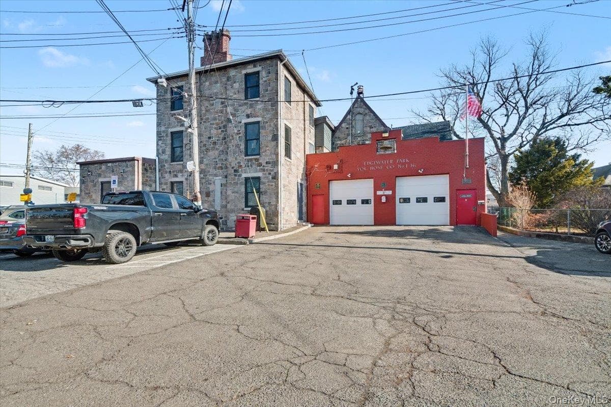 133B Edgewater Park Unit: 133B thumbnail 23