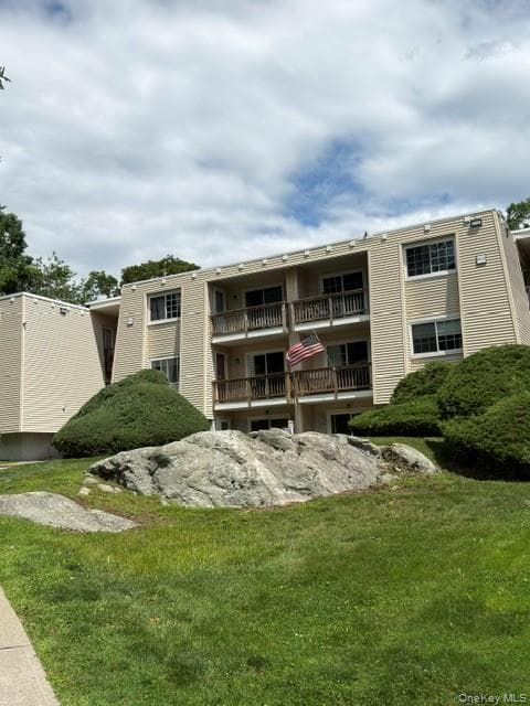 525 Fox Run Lane, Carmel