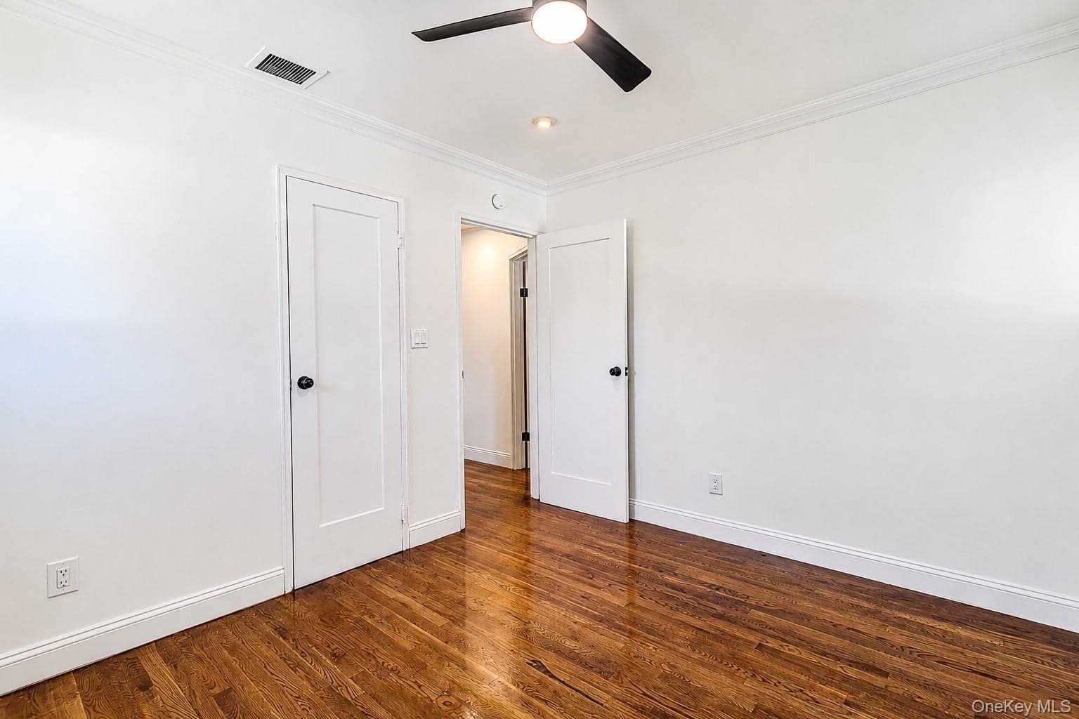 12 Grant Avenue thumbnail 15