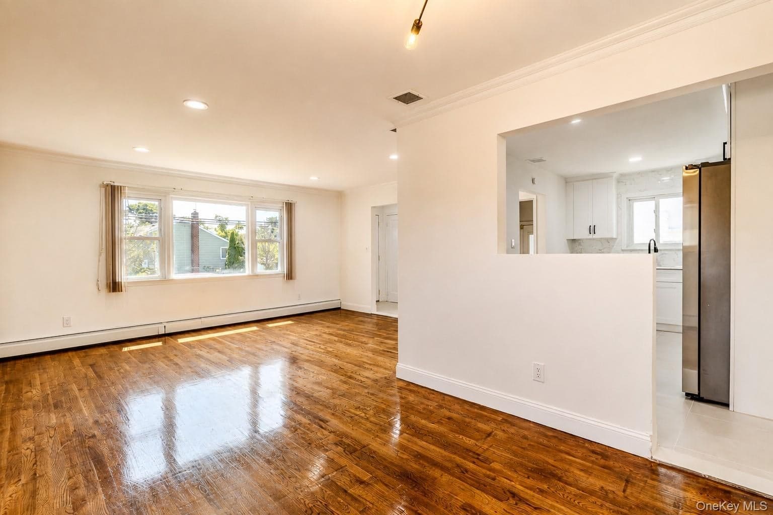 12 Grant Avenue thumbnail 9