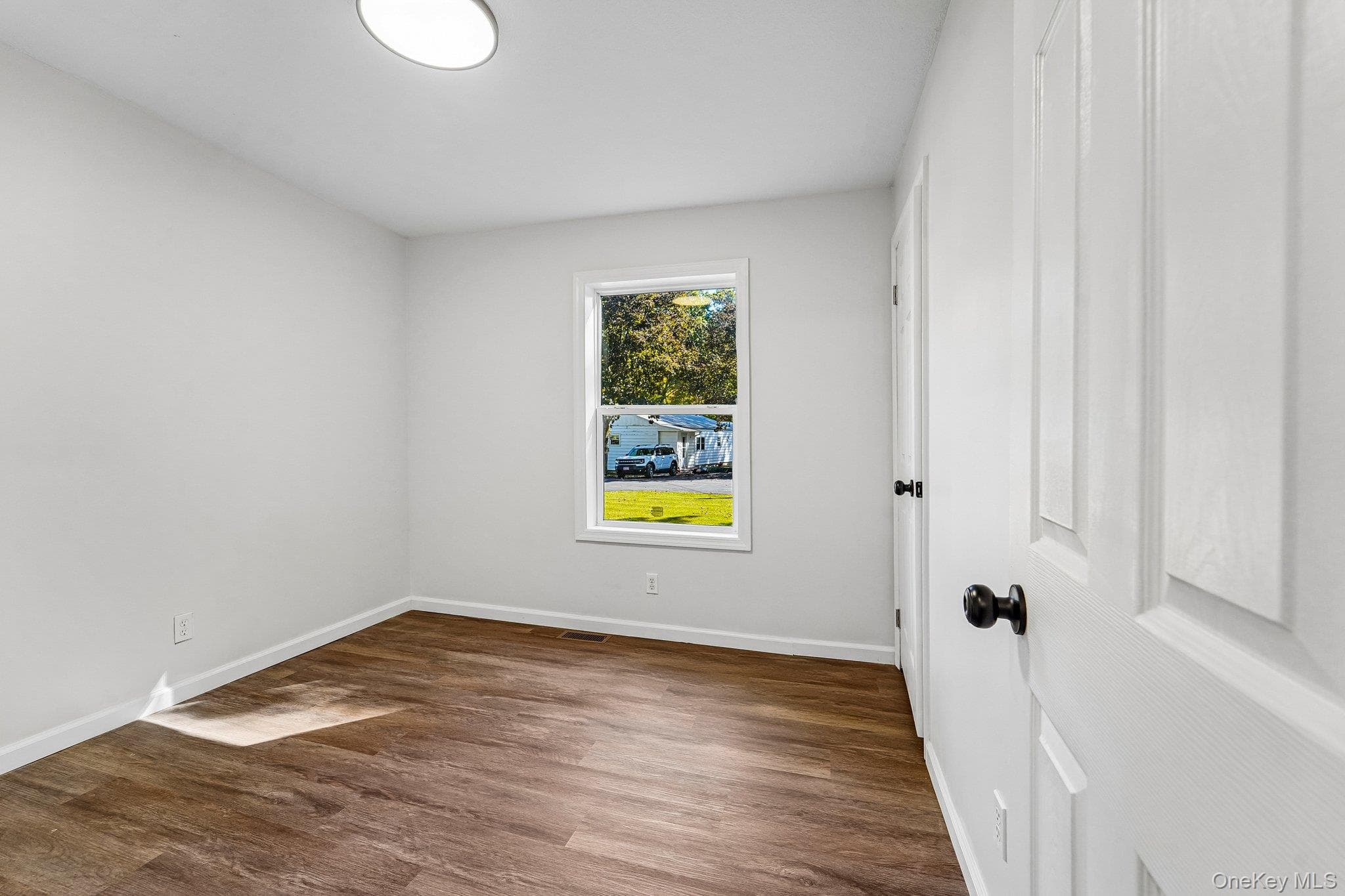 5 Sayer Lane thumbnail 14