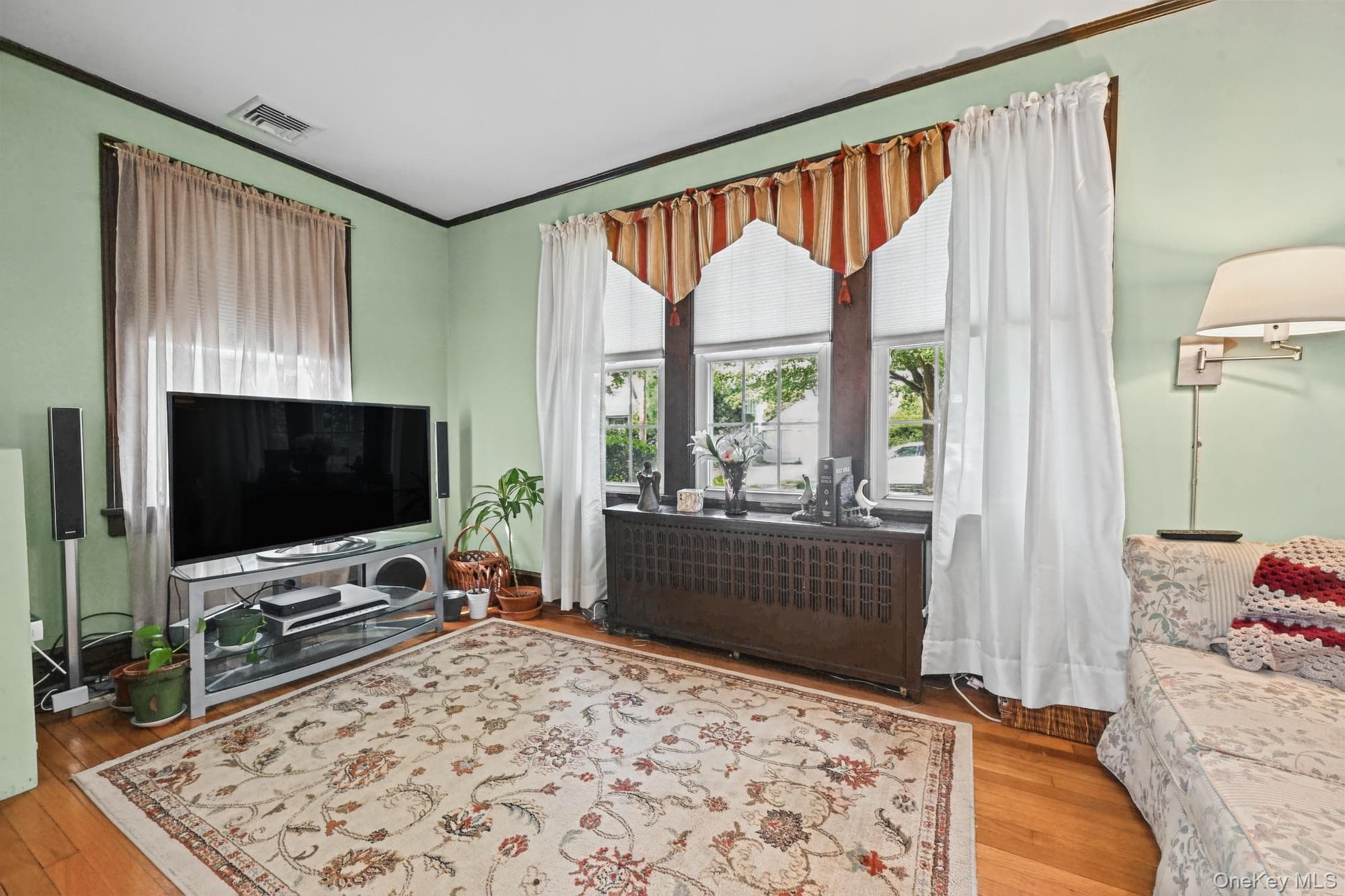 230 Crocus Avenue thumbnail 7