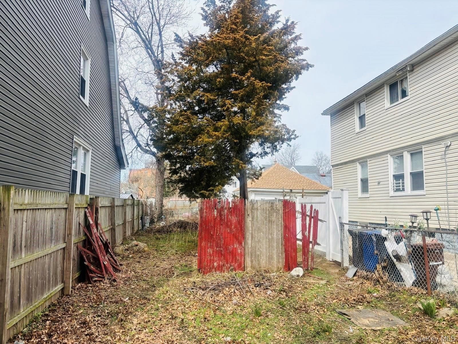 115 Avenue Avenue photo 1