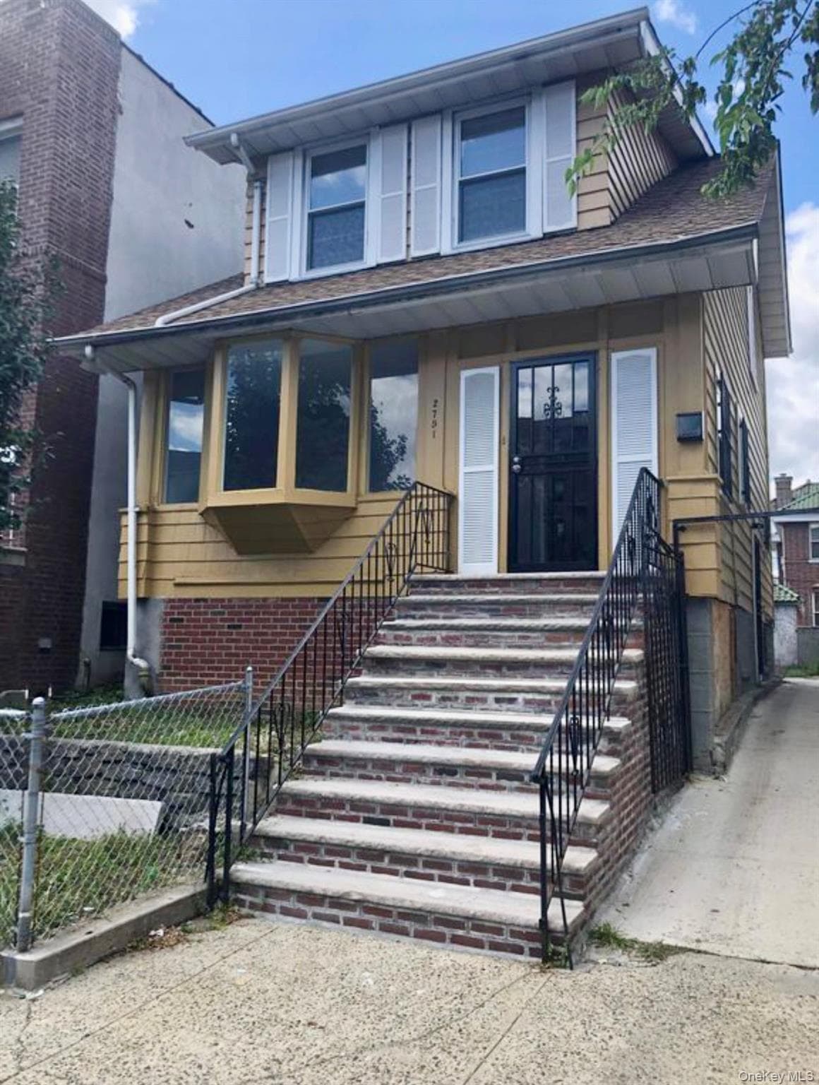 2791 Claflin Avenue photo 1