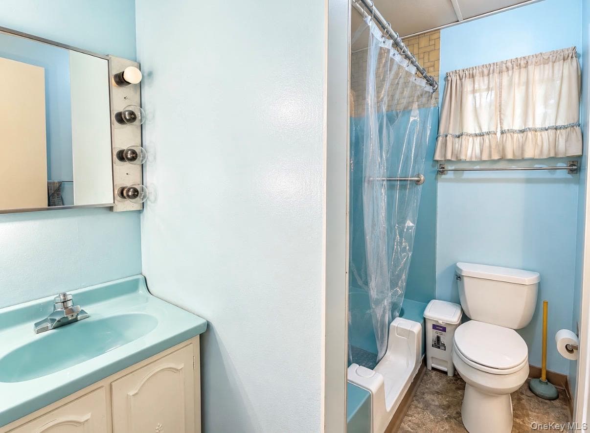 140 Hallock Landing Road thumbnail 14