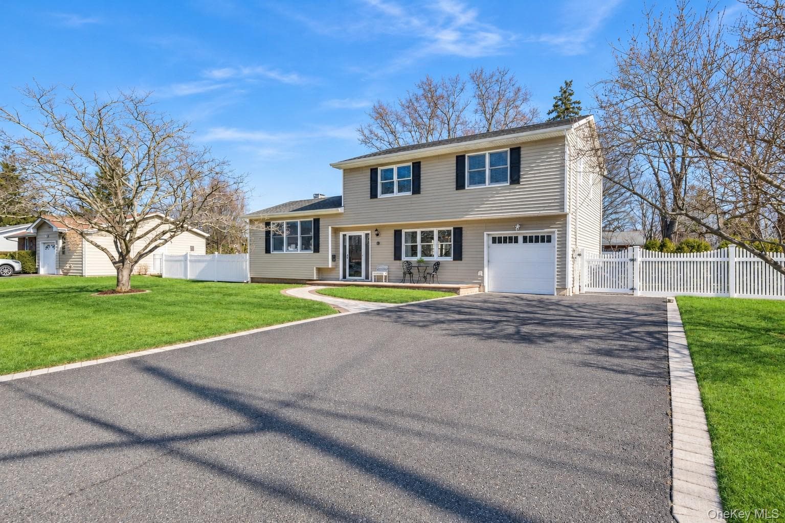 153 Montrose Drive thumbnail 2