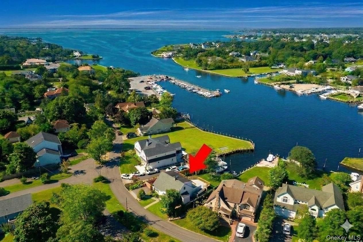 12 Bayview Avenue thumbnail 2